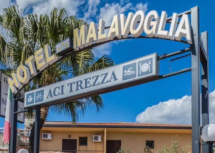 فندق Malavoglia آتْشّي كاستيلّو